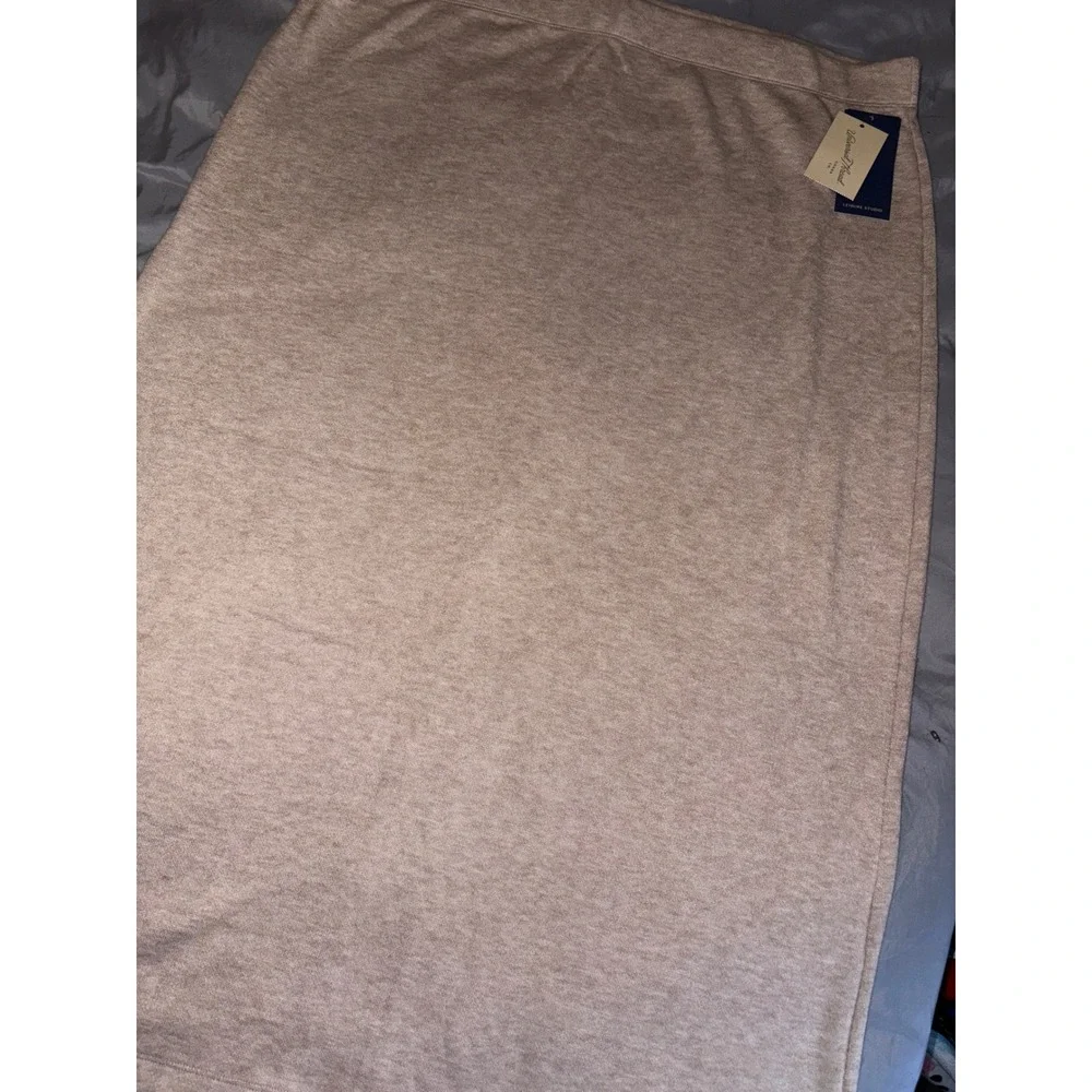 NEW‎ Universal Thread Plus Size Oatmeal Knit Maxi Skirt, Size 2X